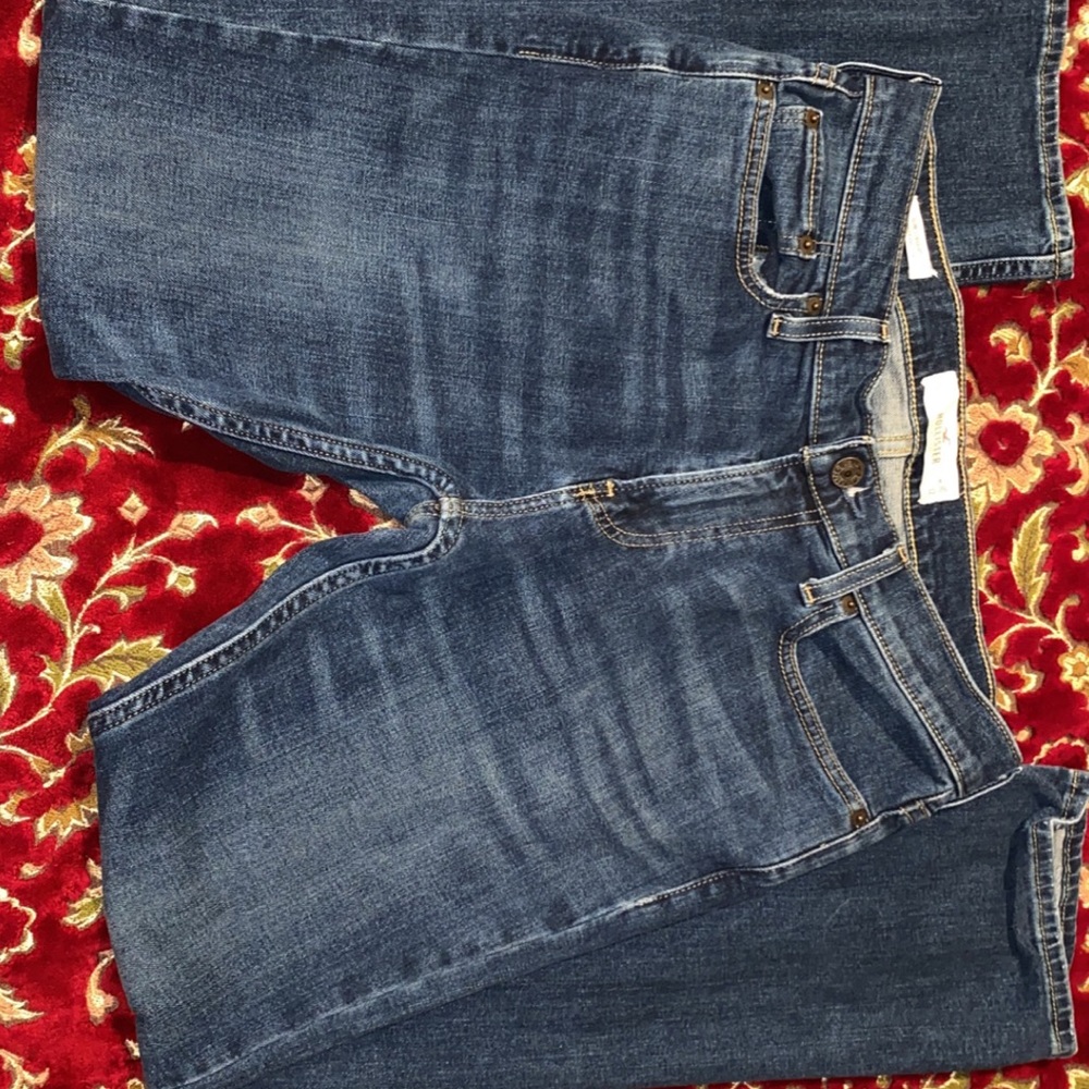 NEW - Men Hollister blue jeans 👖😎